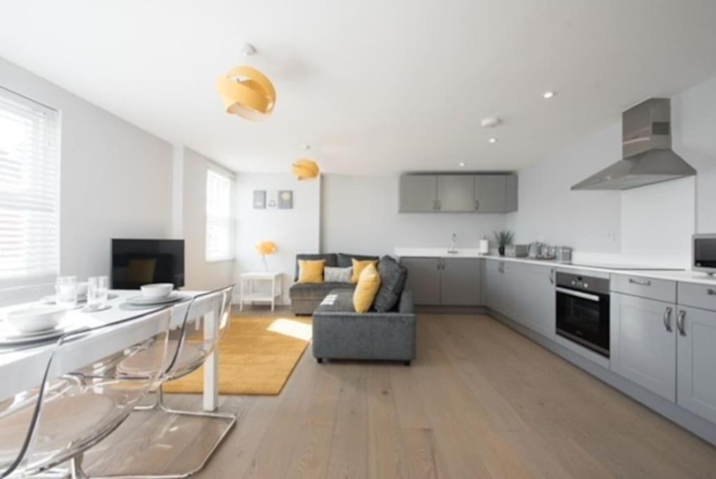 Beautiful, Spacious 1 Bed Flat Brentwood Eksteriør bilde